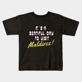 The Maldives, White text. Gift ideas for the travel enthusiast. Kids T-Shirt